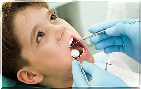 How to care for a child's deciduous teeth?