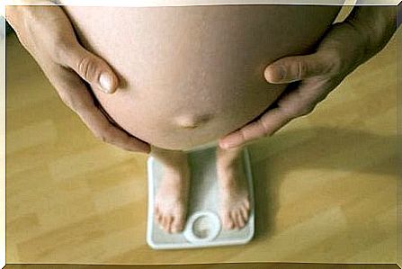 A large fetus weighs more than 4.5 pounds