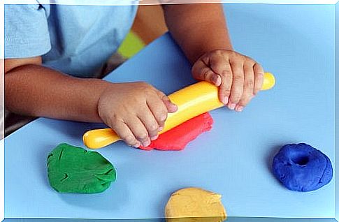 Stimulation of a child's senses with 5 exercises