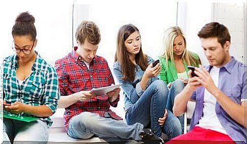 The dangers of social media for young people