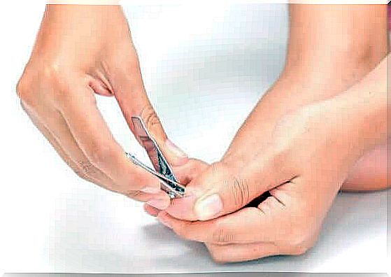 What causes nail ingrowth and how is ingrown toenail treated?